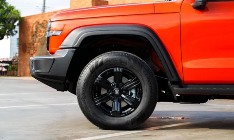 SUV vượt trội Toyota Fortuner, giá ngang Corolla Cross