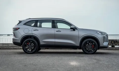 ‘Kẻ ngáng đường’ Honda CR-V ra mắt: Công suất 322 mã lực, siêu tiết kiệm xăng, giá ngang Mitsubishi Xforce