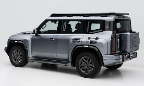 Xe gầm cao siêu hầm hố, công suất 254 mã lực, giá ngang Kia Seltos