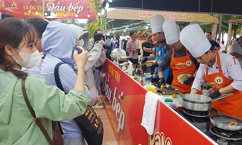 Đặc sắc cuộc thi đầu bếp Đà Nẵng food tour 2025