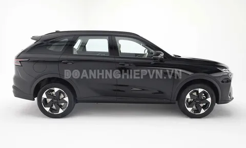 SUV cùng phân khúc với Honda CR-V, động cơ PHEV, nội thất tiện nghi, giá chưa tới 500 triệu đồng