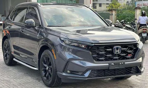 Honda CR-V giảm giá xuống dưới 1 tỷ đồng, quyết đua doanh số với Mazda CX-5 và Ford Territory