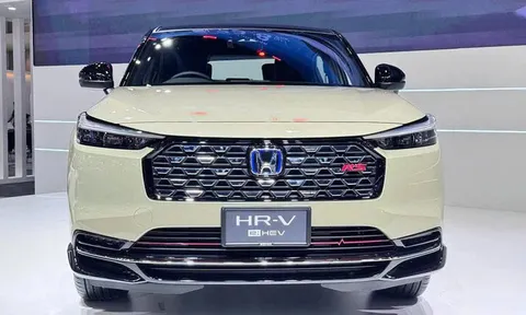 Honda HR-V 2025 ra mắt tại Việt Nam: Thêm phiên bản hybrid, giá từ 699 triệu đồng khiến Mitsubishi Xforce, Toyota Corolla Cross phải lo lắng