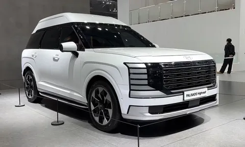 Hyundai Palisade có thêm phiên bản mới với thiết kế độc lạ, tăng sức cạnh tranh với Toyota Land Cruiser Prado