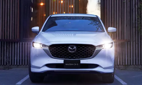 Mazda CX-5 giảm giá kỷ lục, khiến Honda CR-V, Hyundai Tucson ‘lo sốt vó’