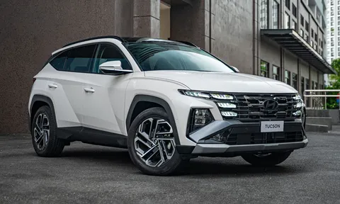 Chịu sức ép từ Mazda CX-5 và Honda CR-V, Hyundai Tucson giảm giá cực sốc