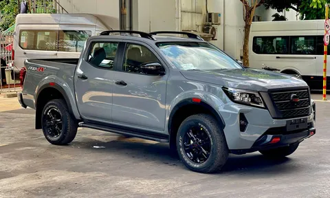 Đối thủ của Ford Ranger giảm giá mạnh sốc tại Việt Nam