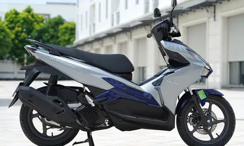 Honda Air Blade bất ngờ giảm giá sâu giữa tháng 4: Thiết kế cực ‘chất’, giá “mềm” khiến dân tình mê mẩn
