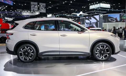 SUV hạng B đẹp long lanh, công suất 170 mã lực, giá ngang Kia Sonet