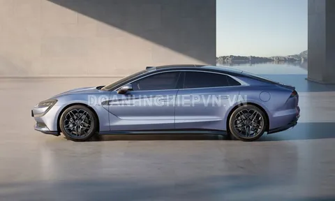 Xe sedan hạng sang trang bị ‘đỉnh nóc kịch trần’, công suất 1.287 mã lực, giá hơn 2,2 tỷ đồng khiến Mercedes-Maybach S680 dè chừng