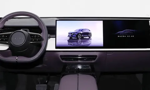 Mazda hé lộ nội thất tối tân của SUV hoàn toàn mới sắp ra mắt