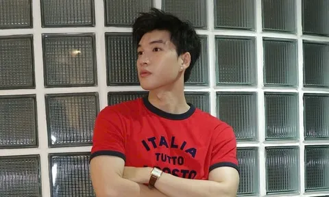 Phản ứng của HIEUTHUHAI khi fan đưa ra lựa chọn “giữa Hiếu và 20 tỷ”