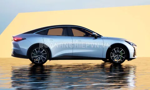 Xe sedan ‘trên cơ’ Toyota Camry, công suất 530 mã lực, giá hơn 450 triệu đồng