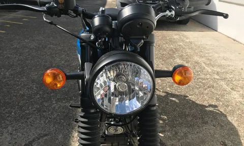 ‘Vua côn tay’ mới của Anh quốc động cơ 349cc, giá gần 49 triệu đồng, khiến Honda Winner X và Yamaha Exciter phải dè chừng