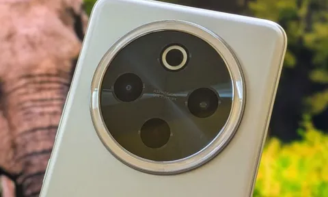 Smartphone đạt chuẩn độ bền quân đội, pin 7.300mAh, sạc 90W, cấu hình ‘khủng’, giá siêu hấp dẫn