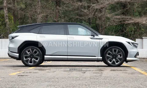 ‘Soi’ SUV hoàn toàn mới của Honda: Thiết kế đẹp mê ly, vượt trội CR-V về mọi mặt, giá cực hấp dẫn