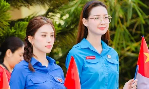 Dàn Hoa hậu, Á hậu đồng loạt dự lễ chào cờ lịch sử mừng 50 năm thống nhất đất nước