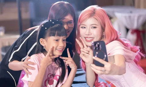 “Độc lạ” họp fan của Trang Pháp: fan nhí được bố mẹ đưa đến gặp thần tượng