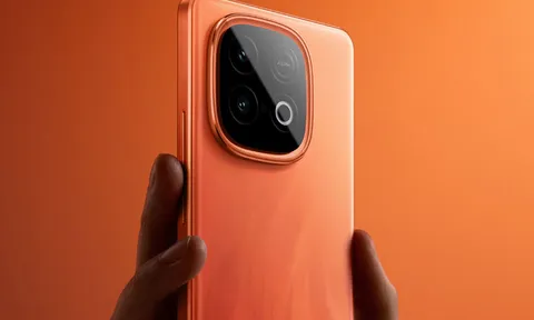 Smartphone mạnh bậc nhất thế giới, màn hình cực đỉnh, pin 7.620mAh, sạc 120W, giá khởi điểm chỉ 6,42 triệu đồng