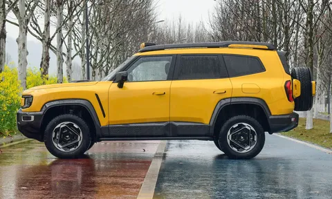 SUV địa hình dài hơn 5,1 mét, công suất 430 mã lực, tiết kiệm xăng như xe máy, giá thấp hơn Toyota Corolla Cross