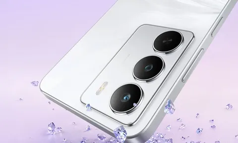 'Phát sốt' với mẫu smartphone 5G, chống nước, độ bền quân đội, RAM 6GB, pin 6.000mAh, giá chỉ 3,99 triệu đồng