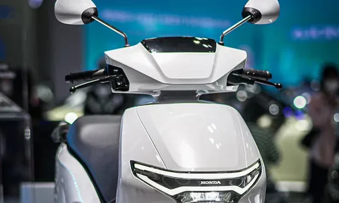 Cận cảnh ‘Honda Lead phiên bản chạy điện’ sắp lên kệ tại Việt Nam