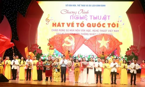 'Hát về Tổ quốc tôi' trên quê hương Bình Định