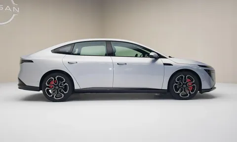 Ngắm xe sedan hạng D hoàn toàn mới của Nissan: Công suất 272 mã lực, trang bị tối tân, giá ngang Hyundai Grand i10