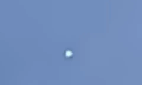 CLIP: Quả cầu lạ nghi là UFO xuất hiện suốt 25 phút trên bầu trời Florida gây xôn xao dư luận