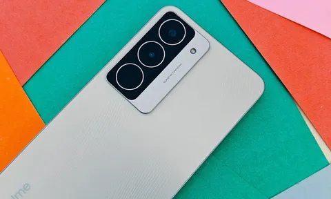 Smartphone độ bền quân đội, RAM 8 GB, pin 6.000mAh, giá chỉ hơn 4 triệu đồng