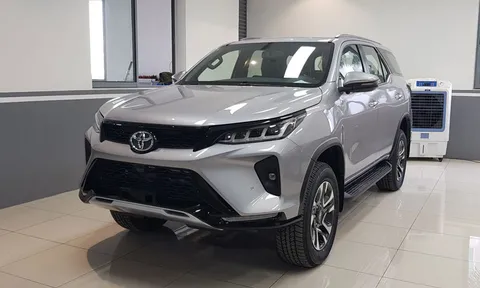 Giá lăn bánh Toyota Fortuner ‘siêu mềm’ tháng 5/2025, khiến Ford Everest và Hyundai Santa Fe phải dè chừng
