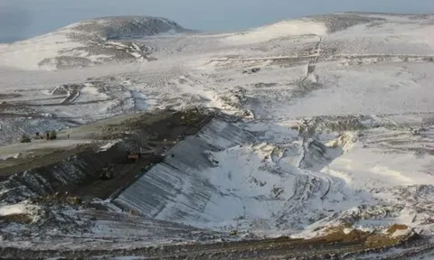 Mỏ vàng trữ lượng 4.500 tấn ở ‘tận cùng thế giới’ nhưng không ai dám đến lấy, thách thức mọi nỗ lực khai thác