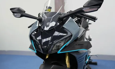 Xe côn tay 449,5cc, phanh ABS 2 kênh, giá 145 triệu tại Việt Nam, so kè cùng Honda CBR500R