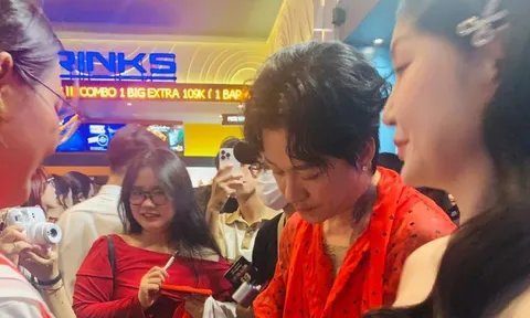 Tuấn Hưng hồi hộp như ra album đầu tay trong ngày ra mắt "Mưa lửa"