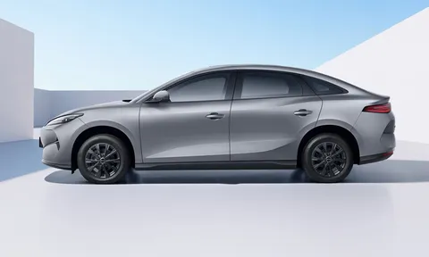 Xe sedan hạng C thiết kế cá tính, trang bị ấn tượng, giá ngang Hyundai Grand i10