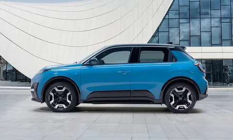 Nissan ra mắt xe hatchback đẹp mê ly, công suất 148 mã lực