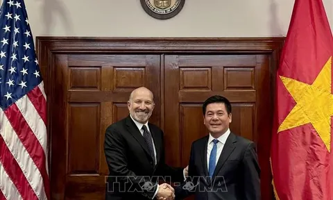 Bộ trưởng Bộ Công Thương Nguyễn Hồng Diên làm việc với Bộ trưởng Thương mại Mỹ 