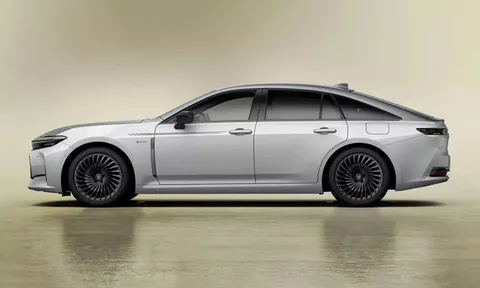 ‘Xe chủ tịch’ của Toyota có thêm phiên bản đặc biệt, giá gần 1,4 tỷ đồng