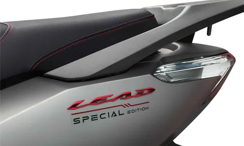 Honda LEAD giảm giá mạnh cuối tháng 5/2025, rẻ ngang Vision, hút khách nhờ thiết kế đẹp, trang bị xịn sò