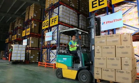 ‘Kích hoạt’ kinh tế tư nhân: Để thể chế hóa, phải sửa luật, bãi bỏ luật 