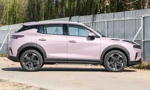 SUV cùng phân khúc với Toyota Yaris Cross, công suất 299 mã lực, giá từ 460 triệu đồng