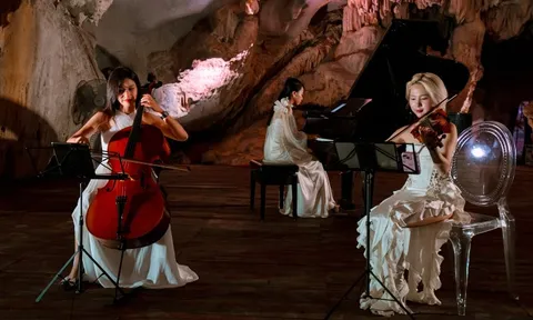 Show diễn nghệ thuật trong hang động ra mắt tại Quảng Ninh