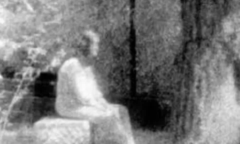 Những bức ảnh ma nổi tiếng gây chấn động và khiến giới khoa học đau đầu đi tìm lời giải