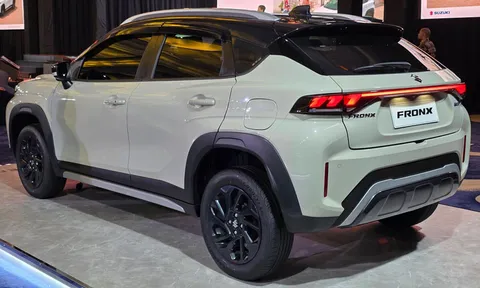 Suzuki giới thiệu xe SUV hạng B dùng động cơ hybrid, giá chỉ hơn 410 triệu đồng