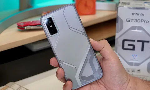 Siêu phẩm smartphone gaming cấu hình ‘khủng’, thiết kế độc đáo, màn hình 144Hz, giá 7,6 triệu đồng