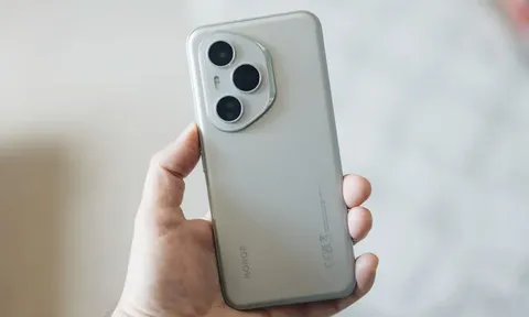 Smartphone cấu hình đáng nể, chống nước, camera 200MP, giá hấp dẫn