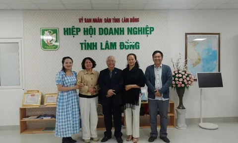 Tạp chí Doanh nghiệp Việt Nam làm việc với Hiệp hội Doanh nghiệp Lâm Đồng