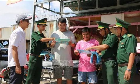 Khắc phục 'thẻ vàng' IUU: Lập danh sách các tàu cá '3 không' để phối hợp quản lý
