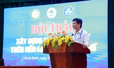 Xây dựng nhà trường số trên nền khung năng lực số