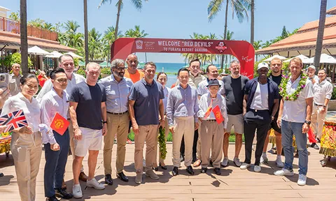 Furama Resort Đà Nẵng gây ấn tượng cho các huyền thoại MU bằng ứng dụng AI